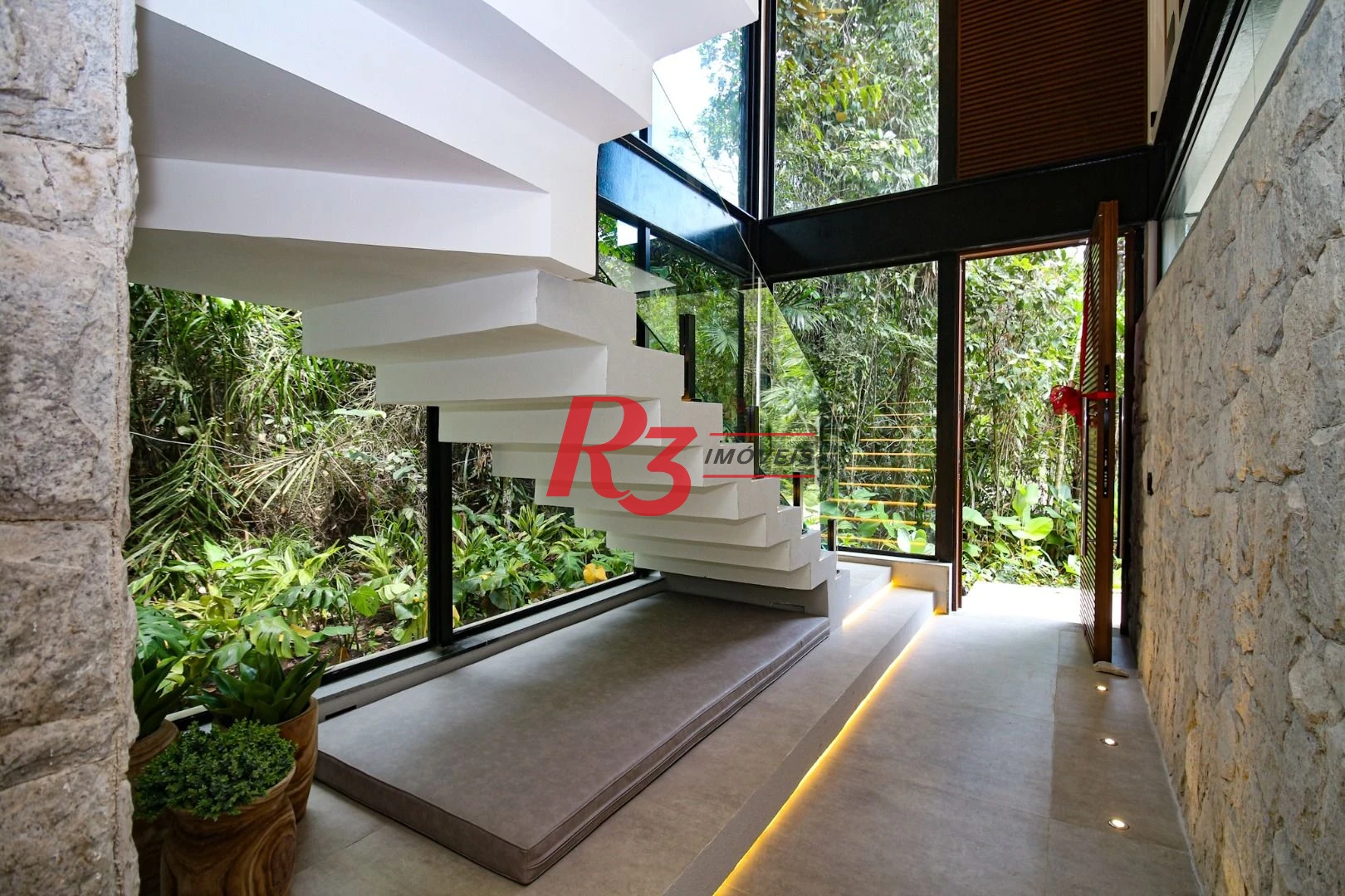 Casa com 5 dormitórios à venda, 500 m² por R$ 12.500.000,00 - Cidade Jardim Tom - Guarujá/SP
