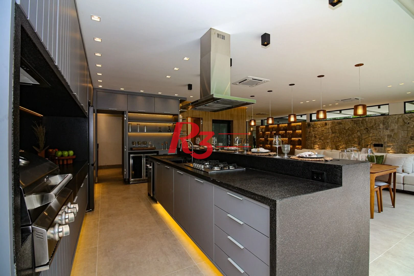 Casa com 5 dormitórios à venda, 500 m² por R$ 12.500.000,00 - Cidade Jardim Tom - Guarujá/SP