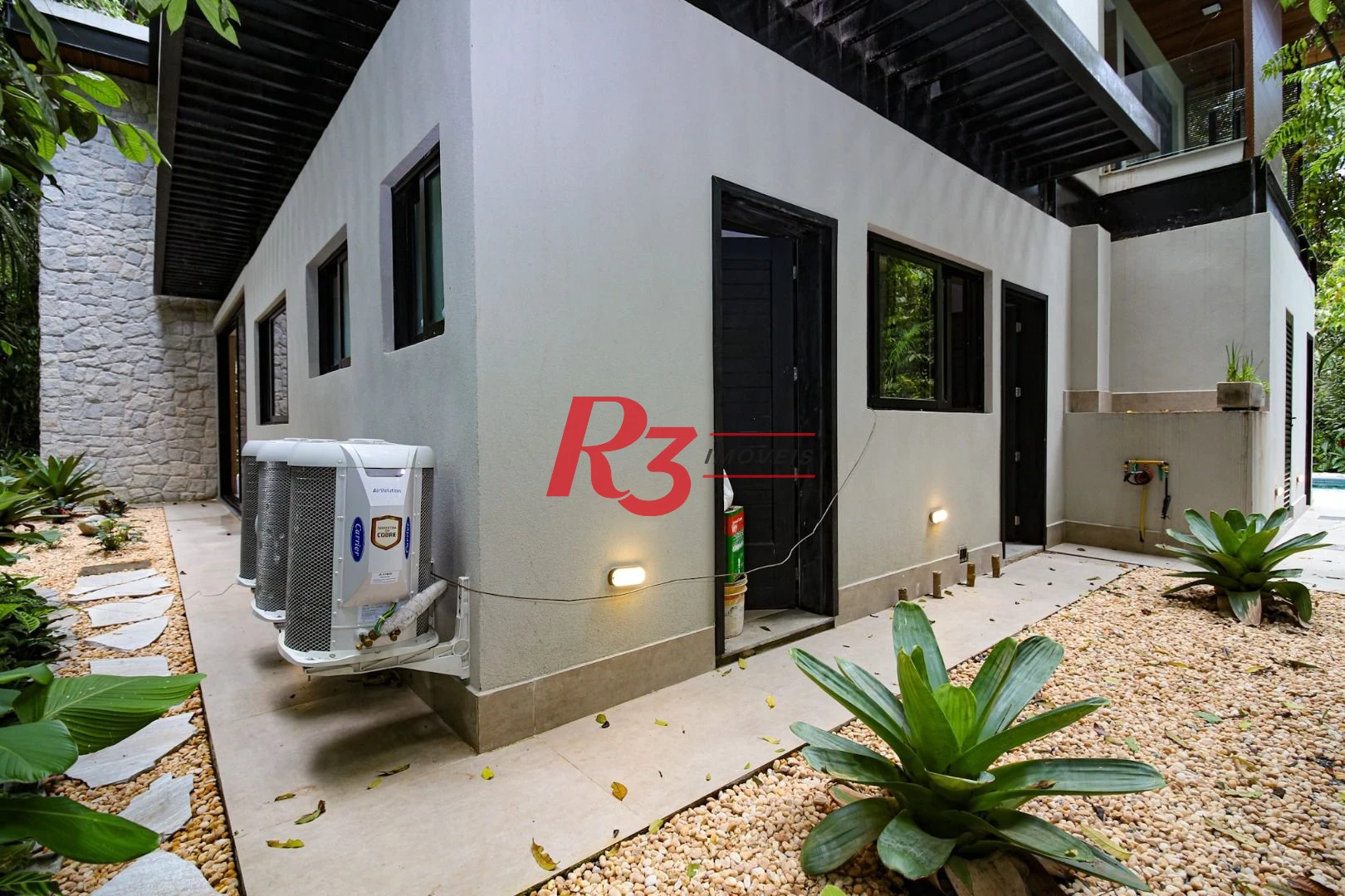 Casa com 5 dormitórios à venda, 500 m² por R$ 12.500.000,00 - Cidade Jardim Tom - Guarujá/SP
