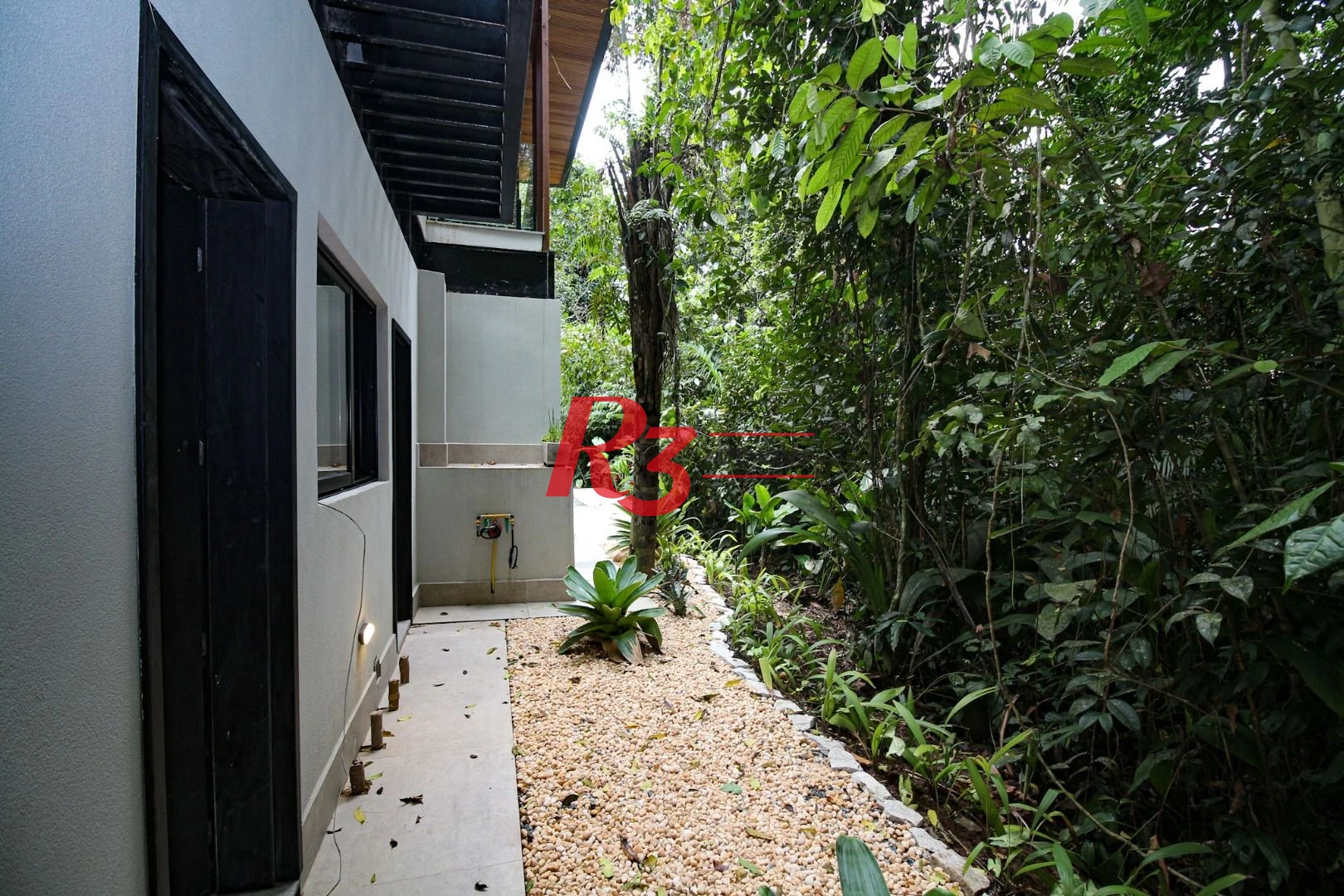 Casa com 5 dormitórios à venda, 500 m² por R$ 12.500.000,00 - Cidade Jardim Tom - Guarujá/SP
