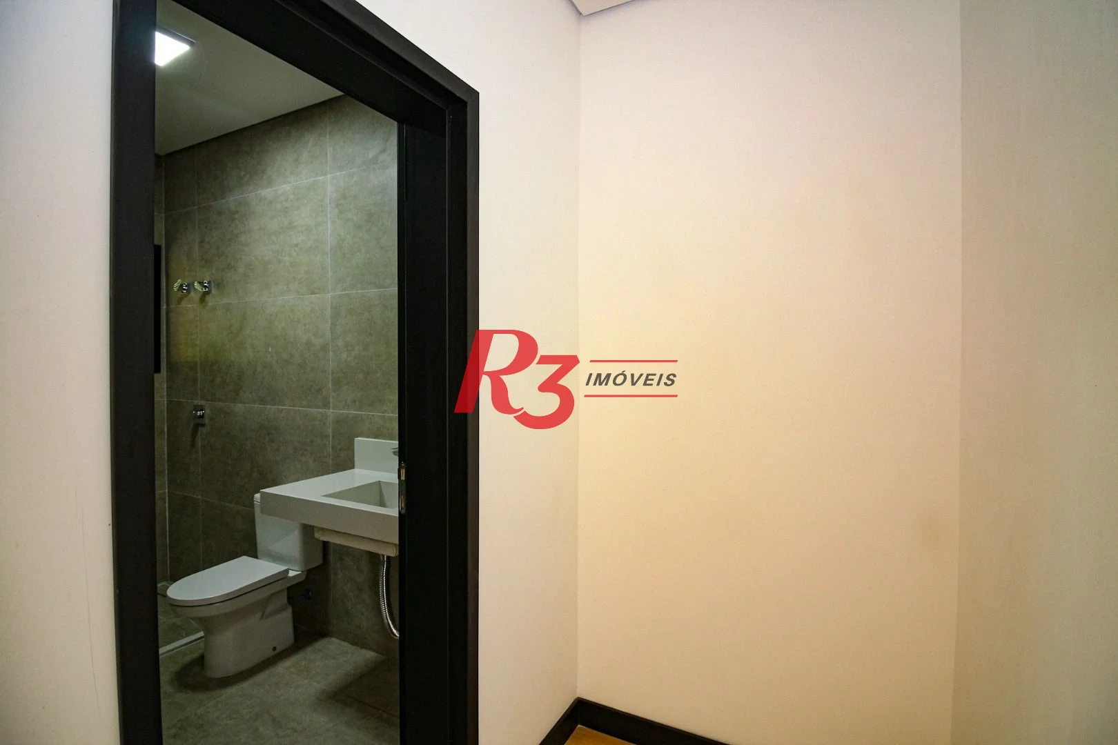 Casa com 5 dormitórios à venda, 500 m² por R$ 12.500.000,00 - Cidade Jardim Tom - Guarujá/SP