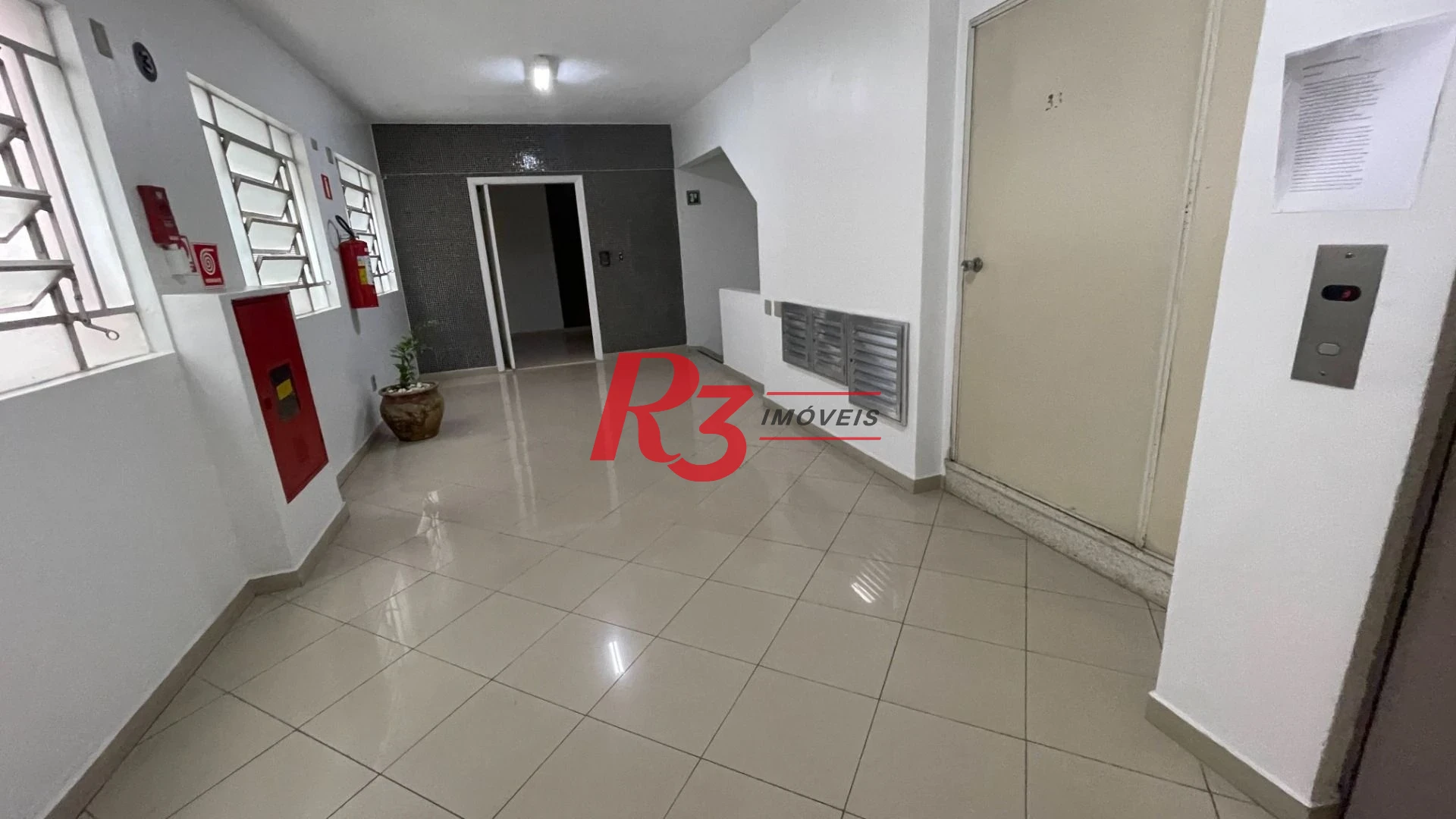 Conjunto para alugar, 118 m² por R$ 2.500,02/mês - Centro - Santos/SP