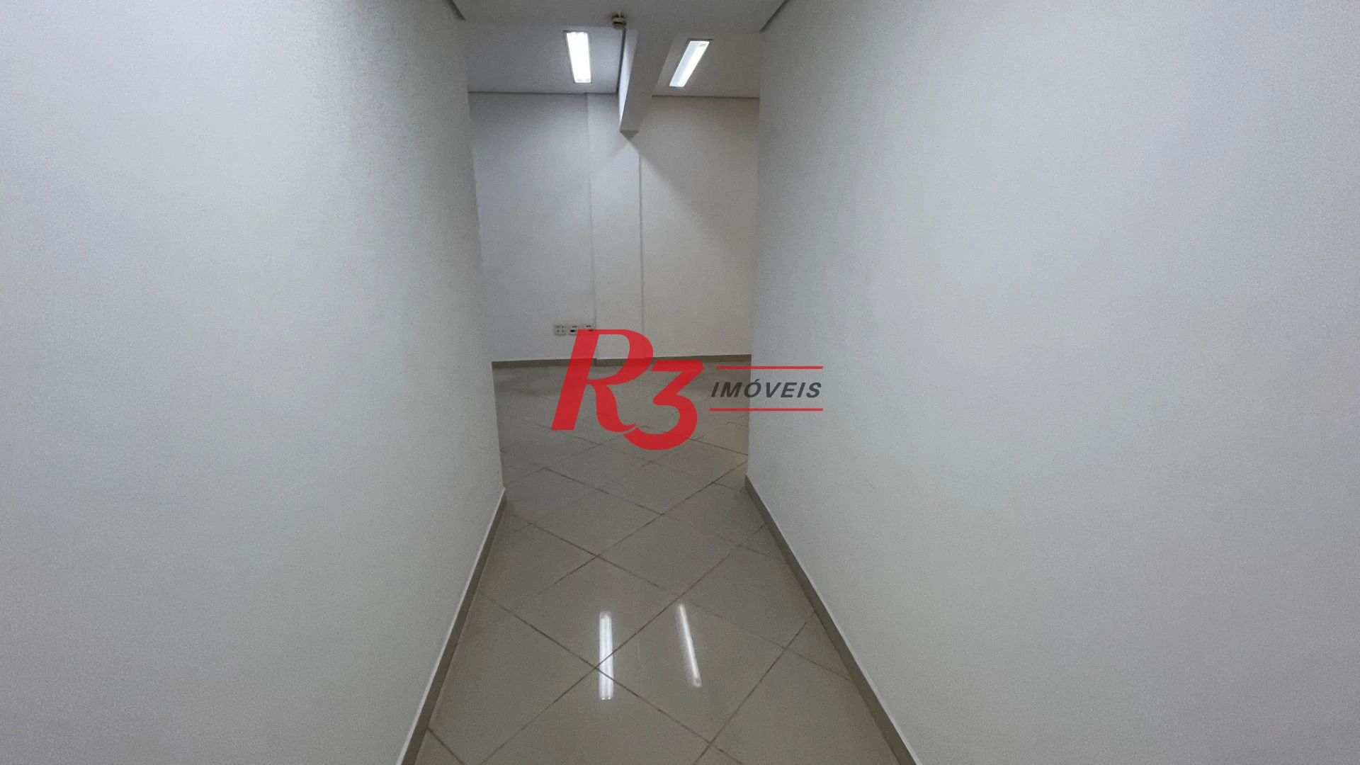 Conjunto para alugar, 118 m² por R$ 2.500,02/mês - Centro - Santos/SP