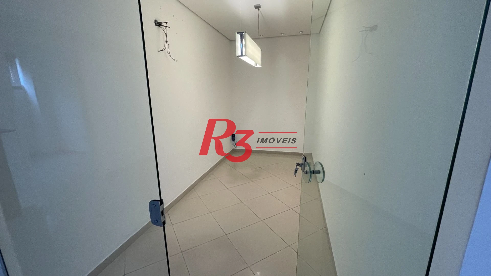 Conjunto para alugar, 118 m² por R$ 2.500,02/mês - Centro - Santos/SP