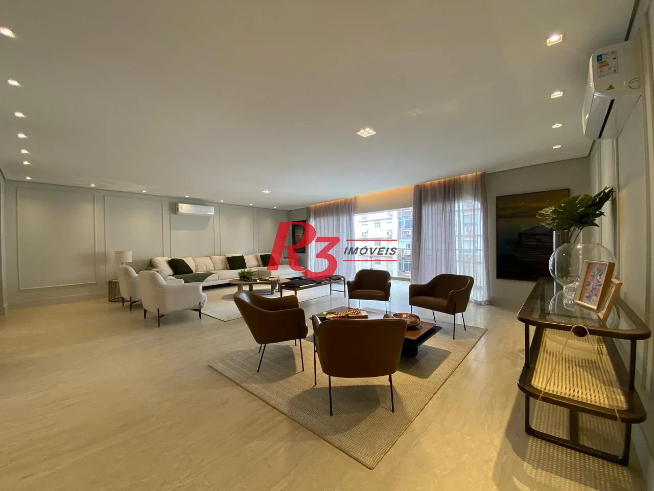 Apartamento com 4 Quartos à venda, 257 m² por R$ 3.130.000 - Gonzaga - Santos/SP