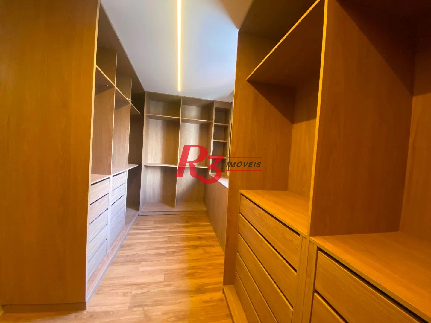 Apartamento com 4 Quartos à venda, 257 m² por R$ 3.130.000 - Gonzaga - Santos/SP