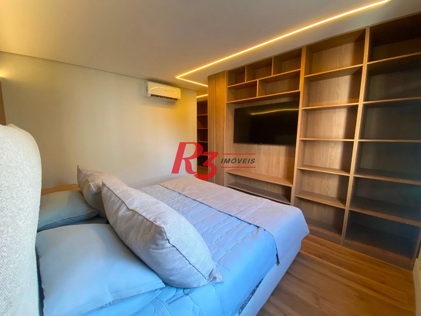 Apartamento com 4 Quartos à venda, 257 m² por R$ 3.130.000 - Gonzaga - Santos/SP