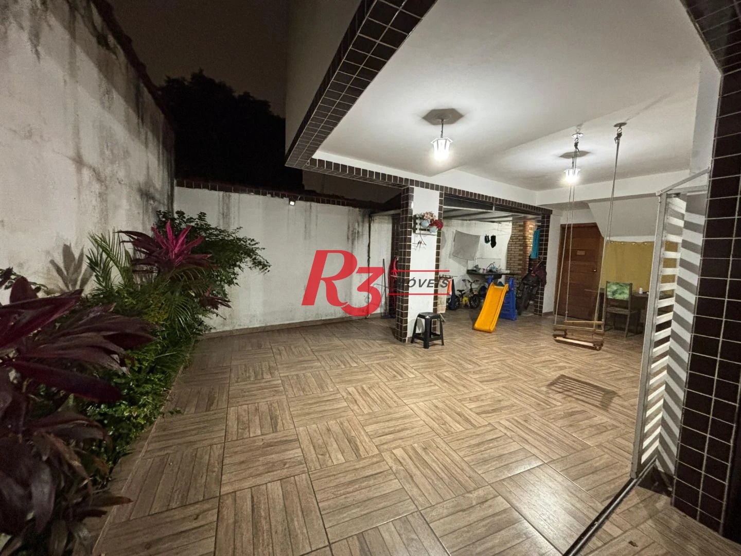 Sobrado à venda, 117 m² por R$ 600.000,00 - Macuco - Santos/SP