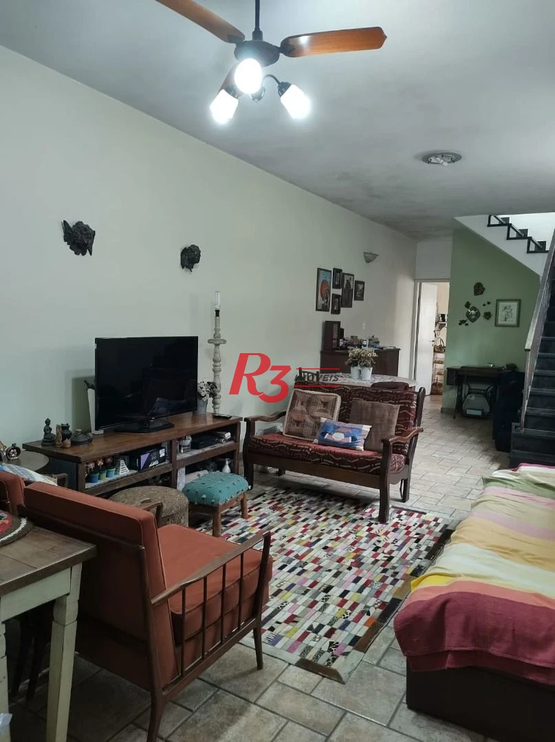Sobrado à venda, 202 m² por R$ 720.000,00 - Vila Valença - São Vicente/SP