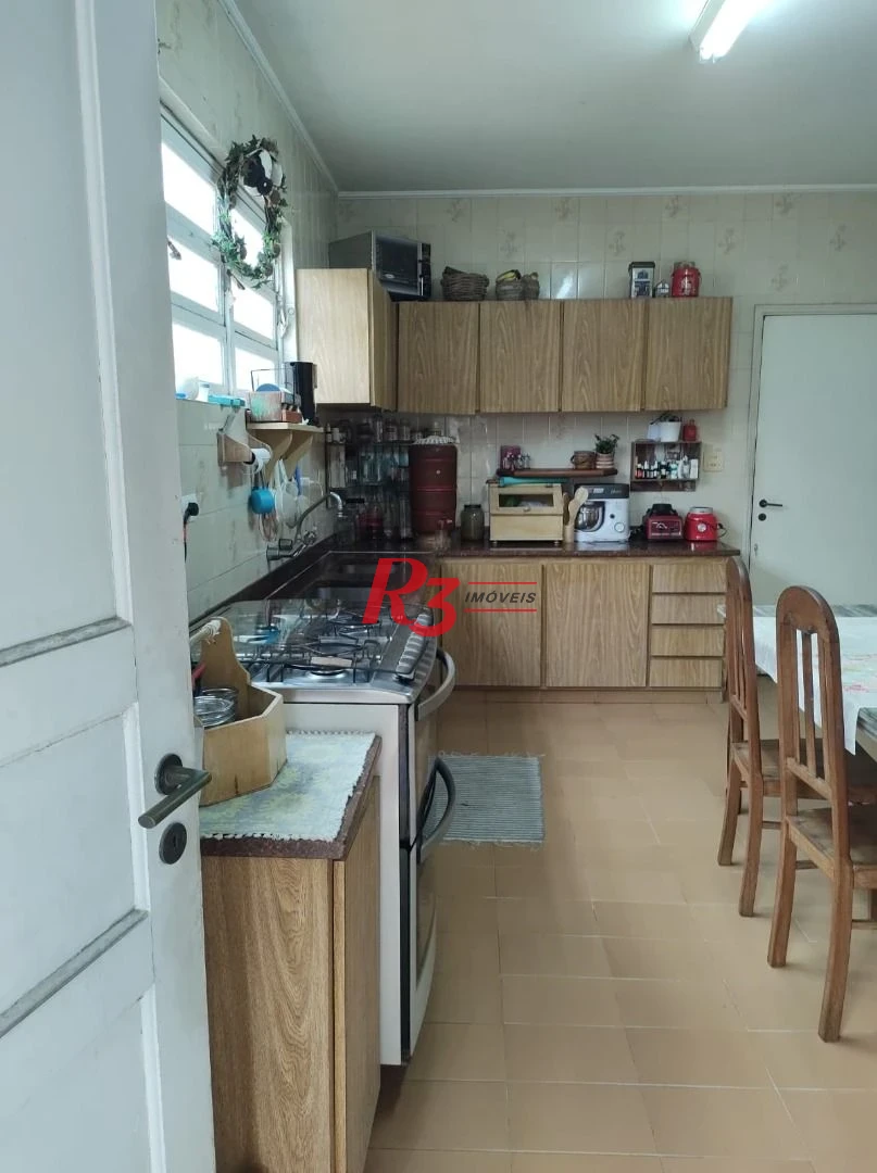Sobrado à venda, 202 m² por R$ 720.000,00 - Vila Valença - São Vicente/SP