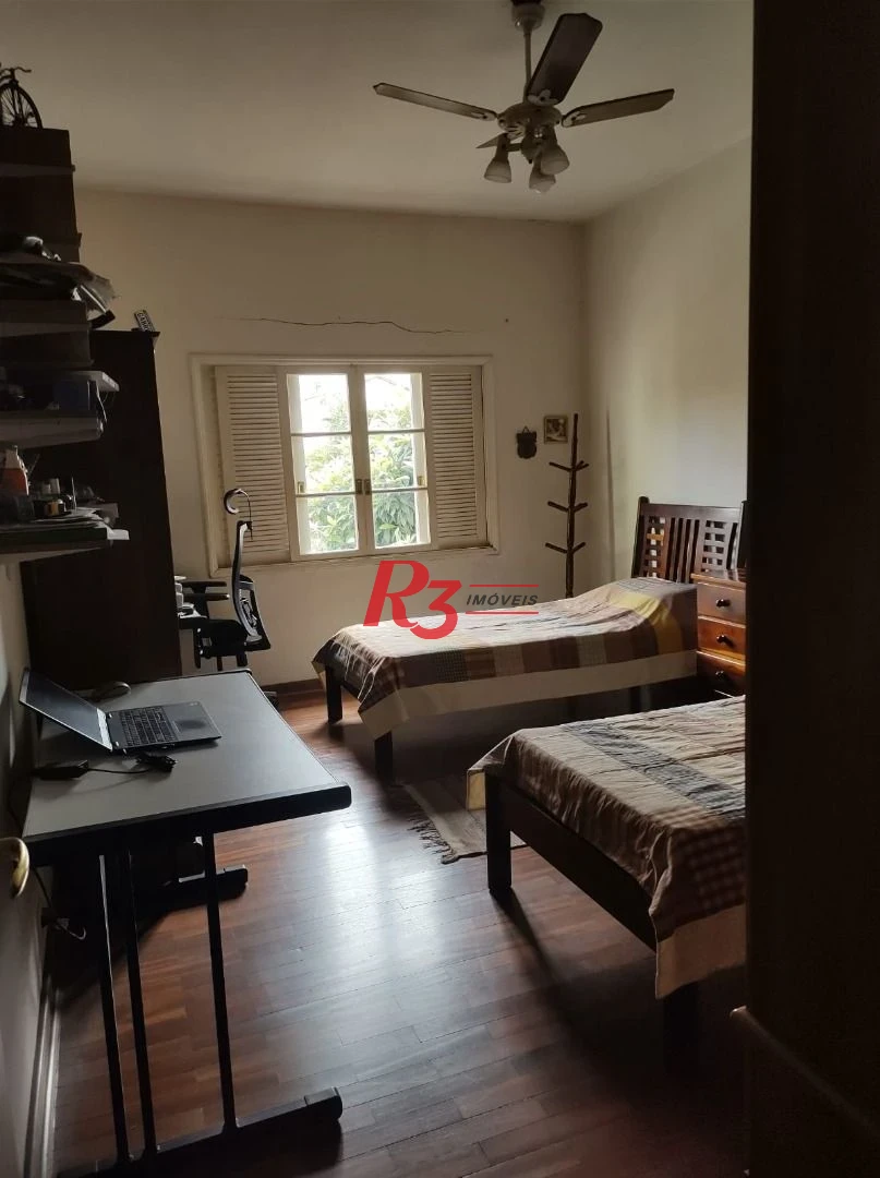 Sobrado à venda, 202 m² por R$ 720.000,00 - Vila Valença - São Vicente/SP