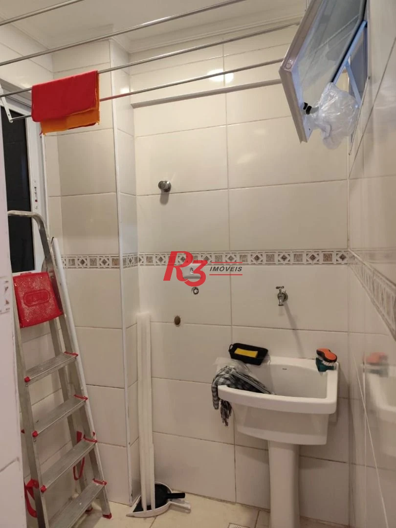 Apartamento com 2 dormitórios à venda, 60 m² por R$ 350.000,00 - Vila Voturuá - São Vicente/SP