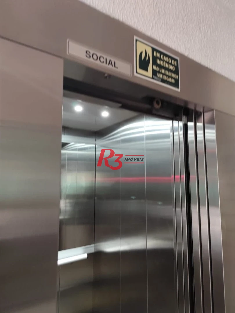Apartamento com 2 dormitórios à venda, 60 m² por R$ 350.000,00 - Vila Voturuá - São Vicente/SP