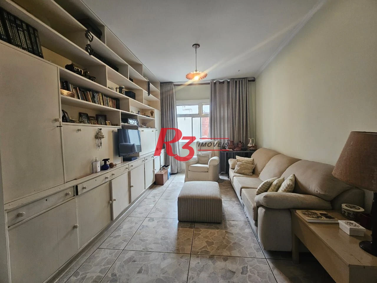 Apartamento á venda 3 quartos 190M² Mobiliado 1Vg na Praia do Gonzaga.