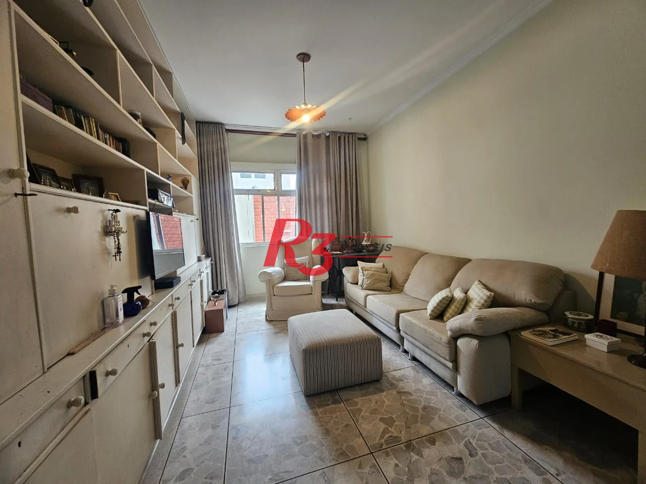 Apartamento á venda 3 quartos 190M² Mobiliado 1Vg na Praia do Gonzaga.