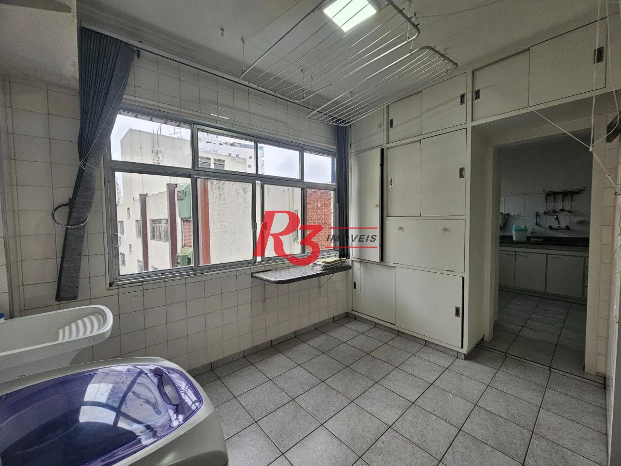 Apartamento á venda 3 quartos 190M² Mobiliado 1Vg na Praia do Gonzaga.