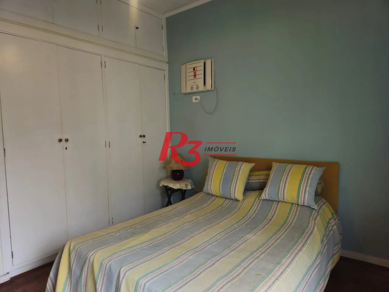 Apartamento á venda 3 quartos 190M² Mobiliado 1Vg na Praia do Gonzaga.