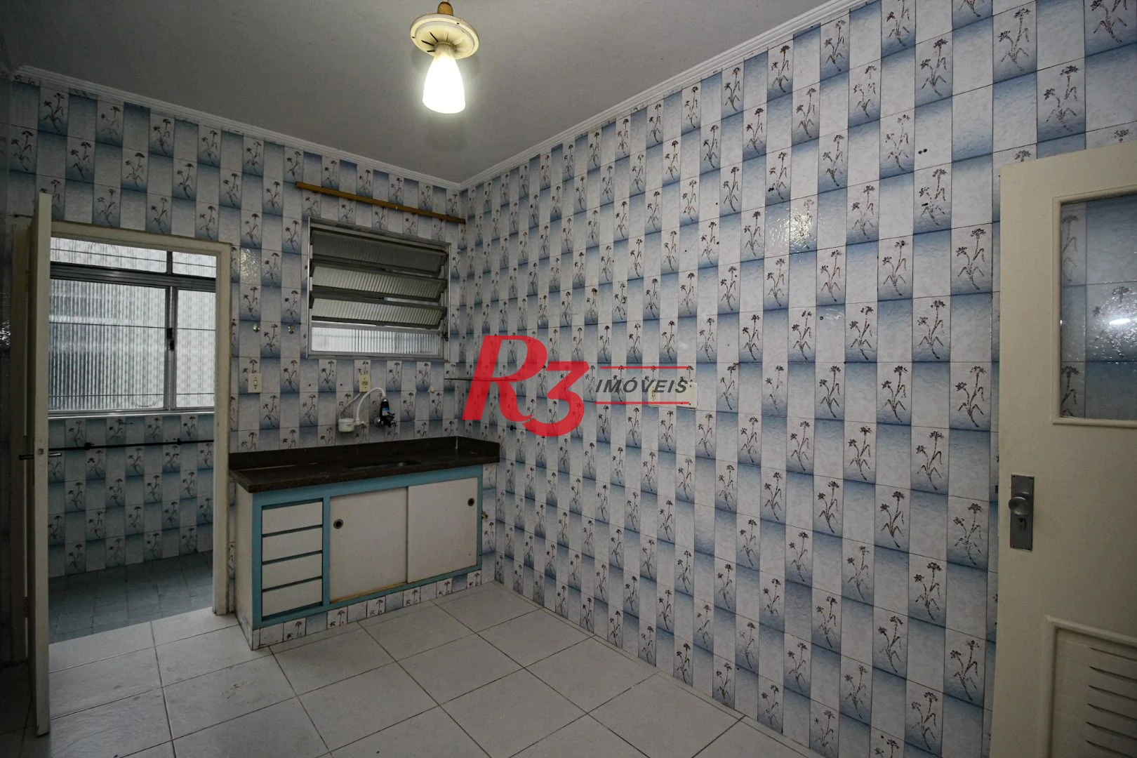 Apartamento com 2 dormitórios à venda, 78 m² por R$ 469.000,00 - Boqueirão - Santos/SP