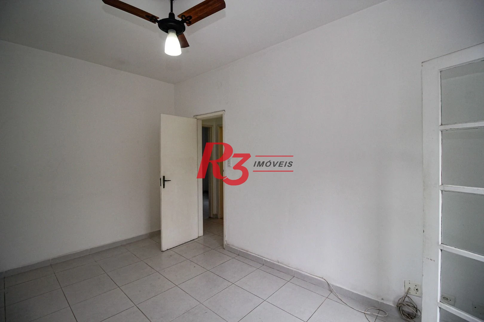 Apartamento com 2 dormitórios à venda, 78 m² por R$ 469.000,00 - Boqueirão - Santos/SP