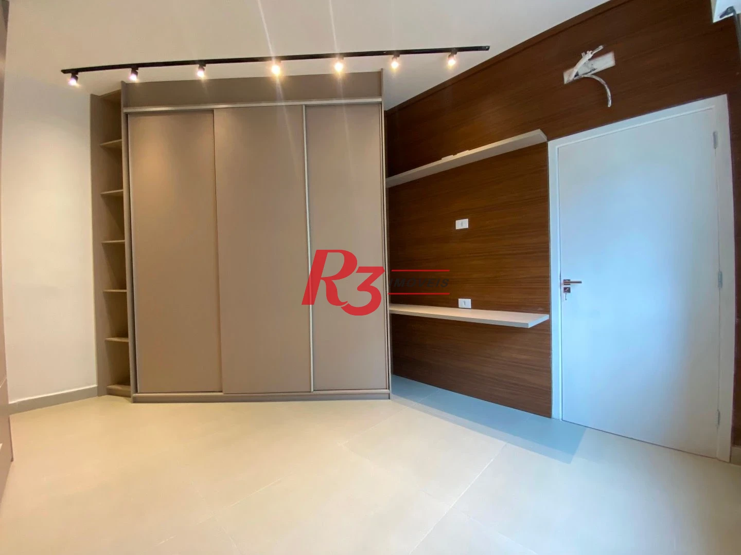 Apartamento com 3 Quartos à venda, 134 m² por R$ 790.000 - Gonzaga - Santos/SP