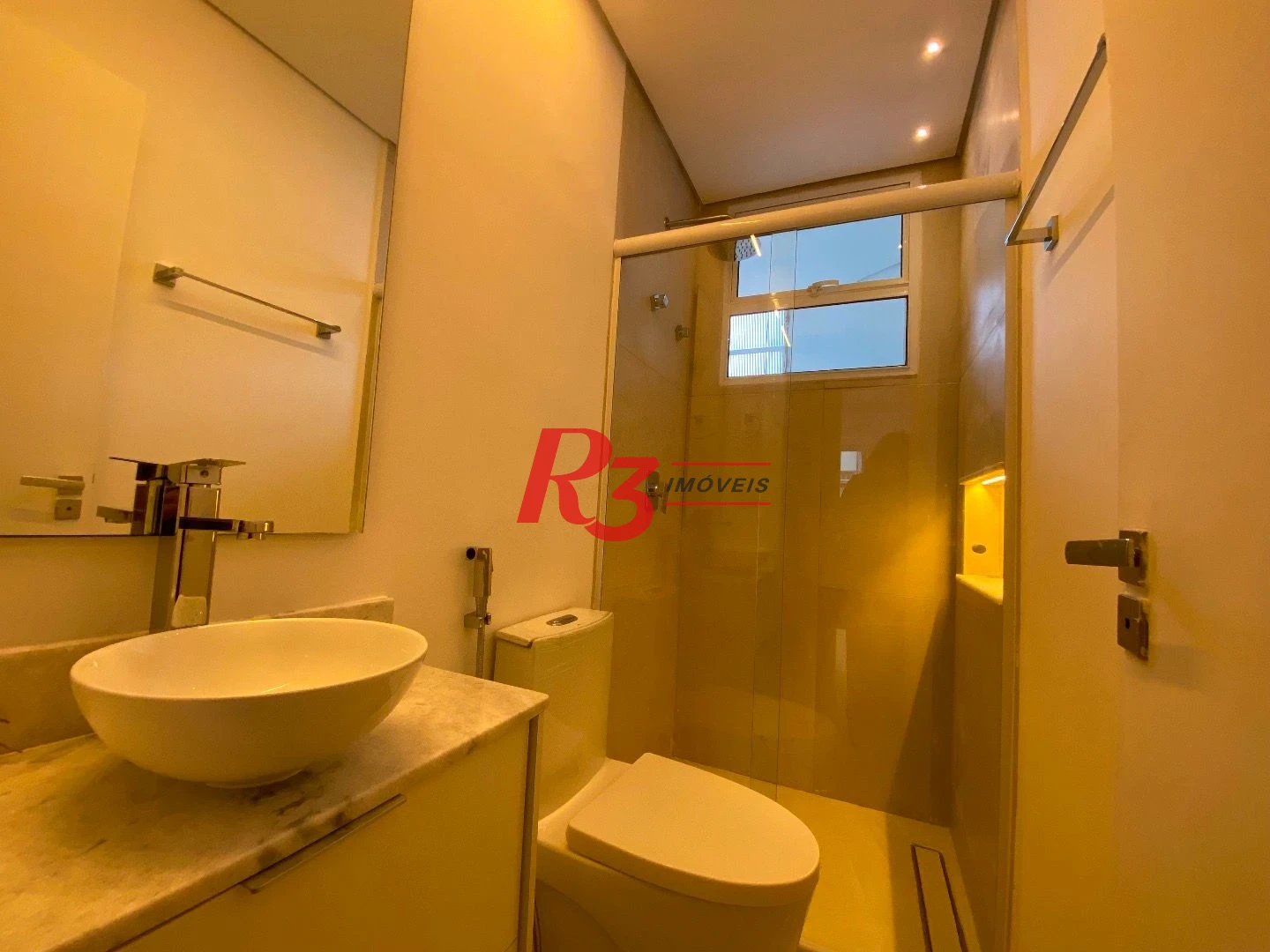 Apartamento com 3 Quartos à venda, 134 m² por R$ 790.000 - Gonzaga - Santos/SP