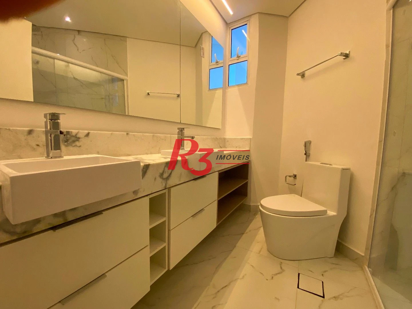Apartamento com 3 Quartos à venda, 134 m² por R$ 790.000 - Gonzaga - Santos/SP