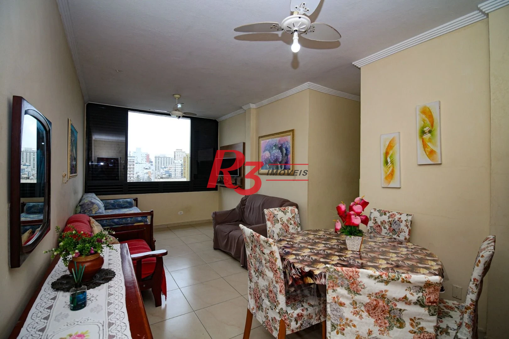 Apartamento com 2 dormitórios à venda, 80 m² por R$ 750.000,00 - Gonzaga - Santos/SP