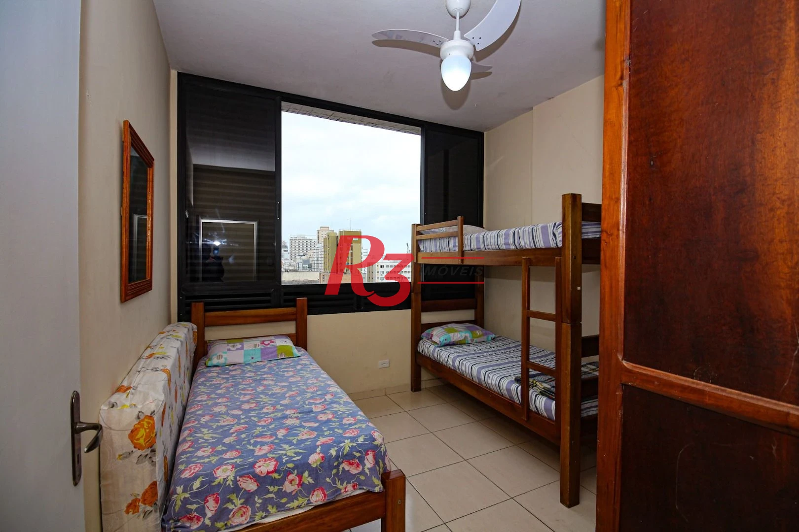 Apartamento com 2 dormitórios à venda, 80 m² por R$ 750.000,00 - Gonzaga - Santos/SP