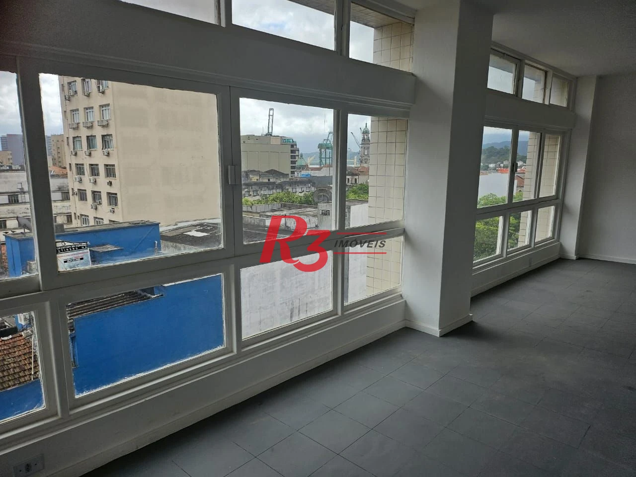 Sala para alugar, 100 m² por R$ 3.500/mês - Centro - Santos/SP