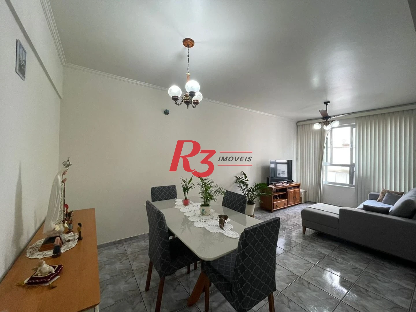 Apartamento á venda 2 quartos  Dependência Completa  1vg  quadra da Praia da Pompéia.