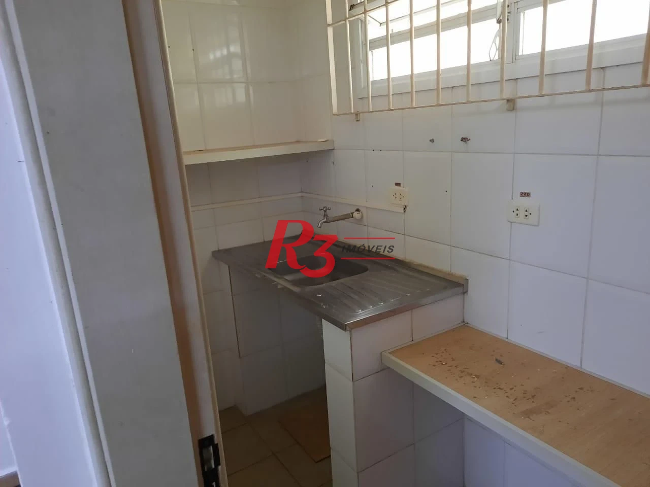 Excelente loja comercial com 300m2 de área útil