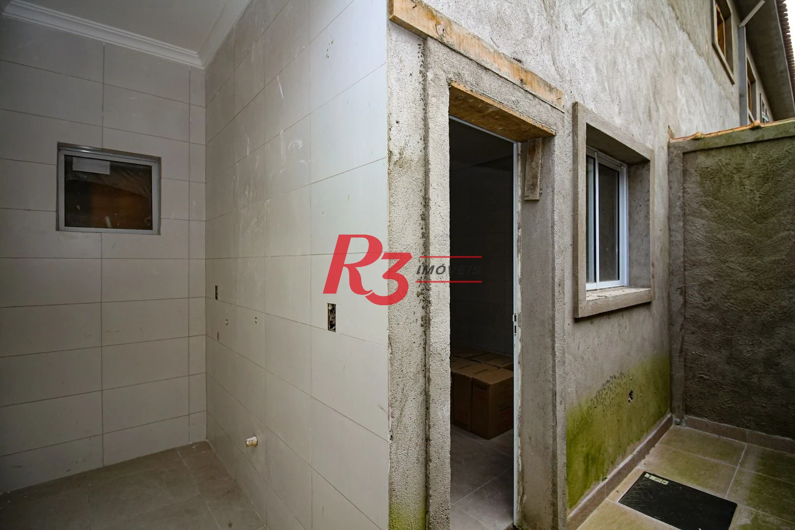 Sobrado à venda, 84 m² por R$ 666.000,00 - Parque da Montanha - Santos/SP