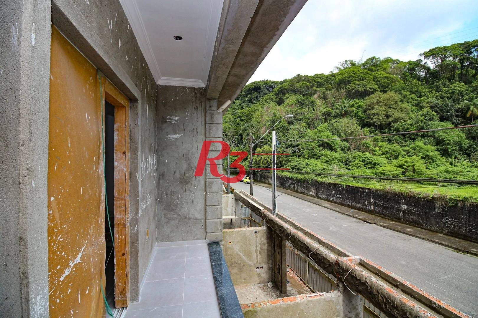 Sobrado à venda, 84 m² por R$ 666.000,00 - Parque da Montanha - Santos/SP