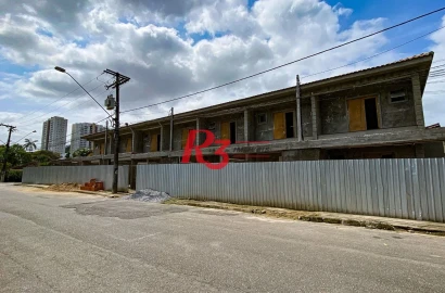 Sobrado à venda, 85 m² por R$ 680.000,00 - Parque da Montanha - Santos/SP