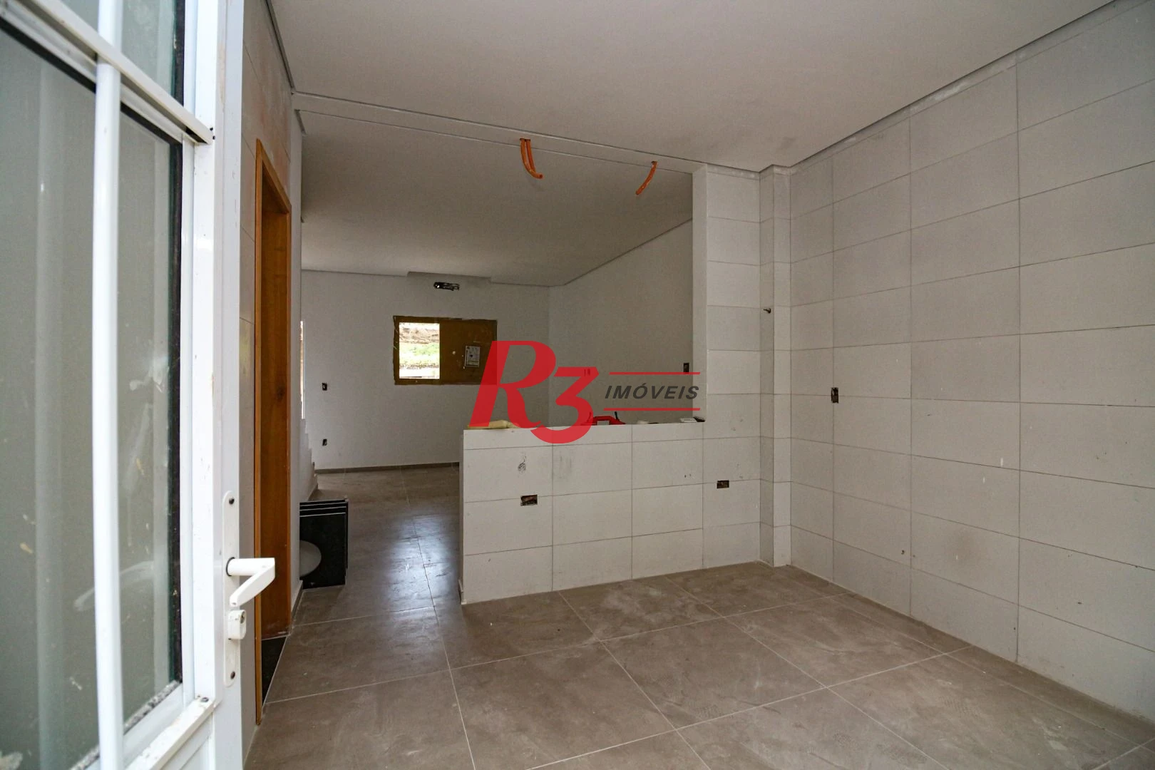 Sobrado à venda, 85 m² por R$ 680.000,00 - Parque da Montanha - Santos/SP
