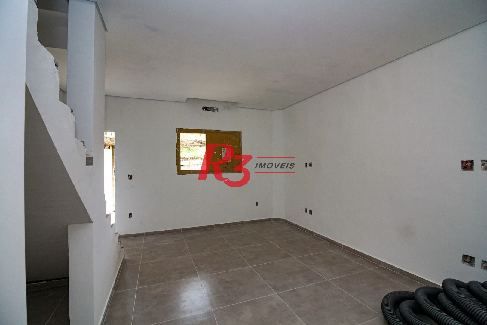 Sobrado à venda, 85 m² por R$ 680.000,00 - Parque da Montanha - Santos/SP