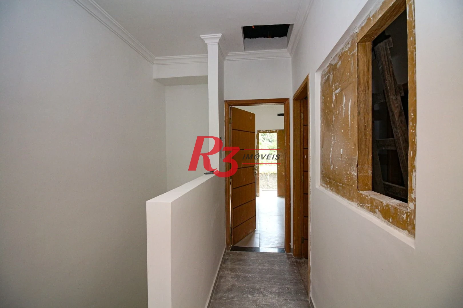 Sobrado à venda, 85 m² por R$ 680.000,00 - Parque da Montanha - Santos/SP