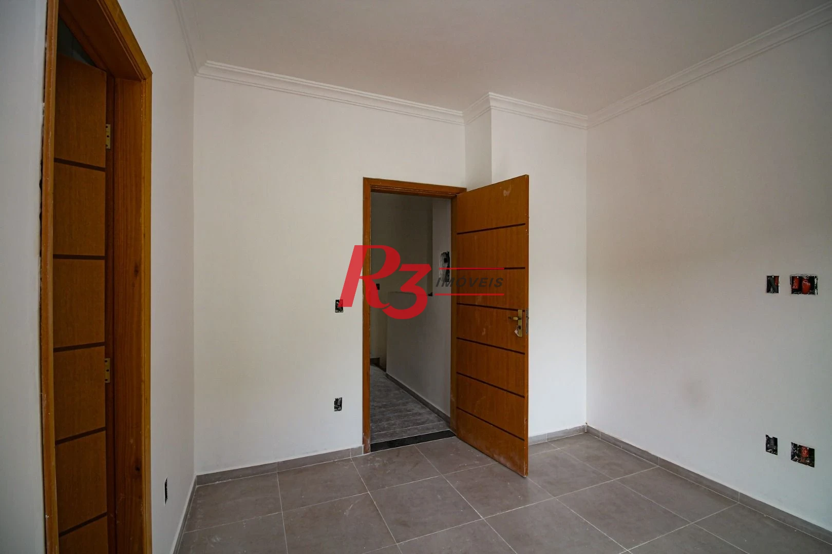 Sobrado à venda, 85 m² por R$ 680.000,00 - Parque da Montanha - Santos/SP