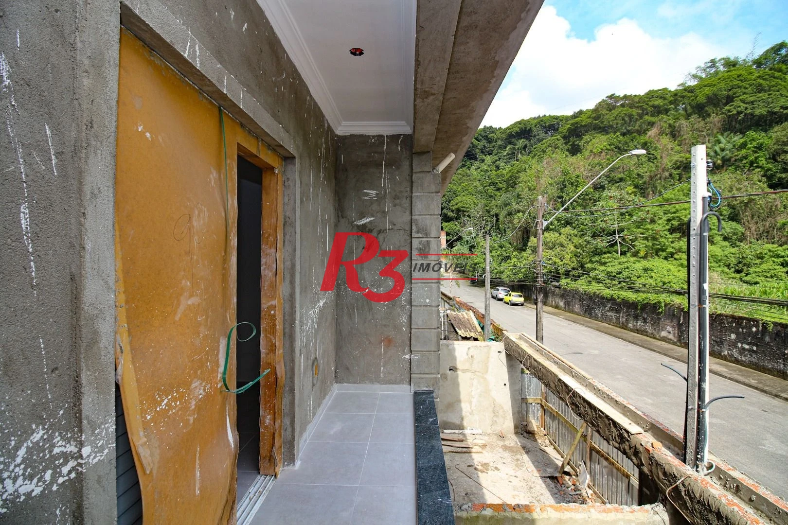 Sobrado à venda, 85 m² por R$ 680.000,00 - Parque da Montanha - Santos/SP