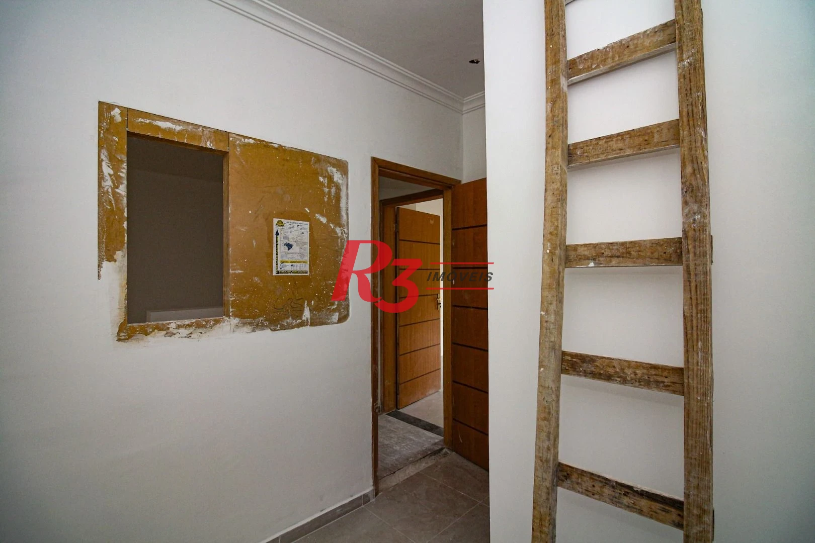 Sobrado à venda, 85 m² por R$ 680.000,00 - Parque da Montanha - Santos/SP