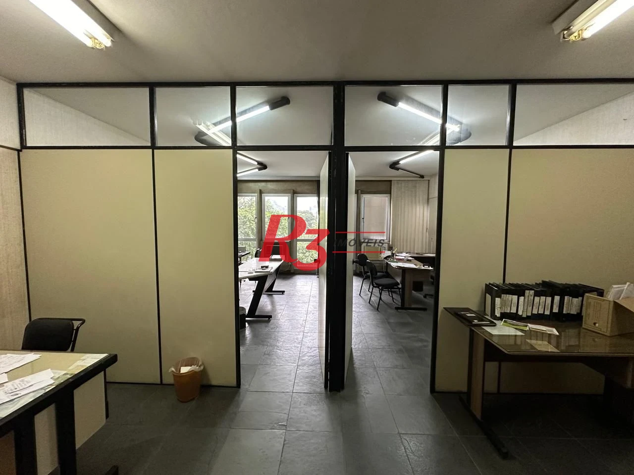 Sala, 110 m² - venda por R$ 250.000,00 ou aluguel por R$ 2.500,00/mês - Centro - Santos/SP