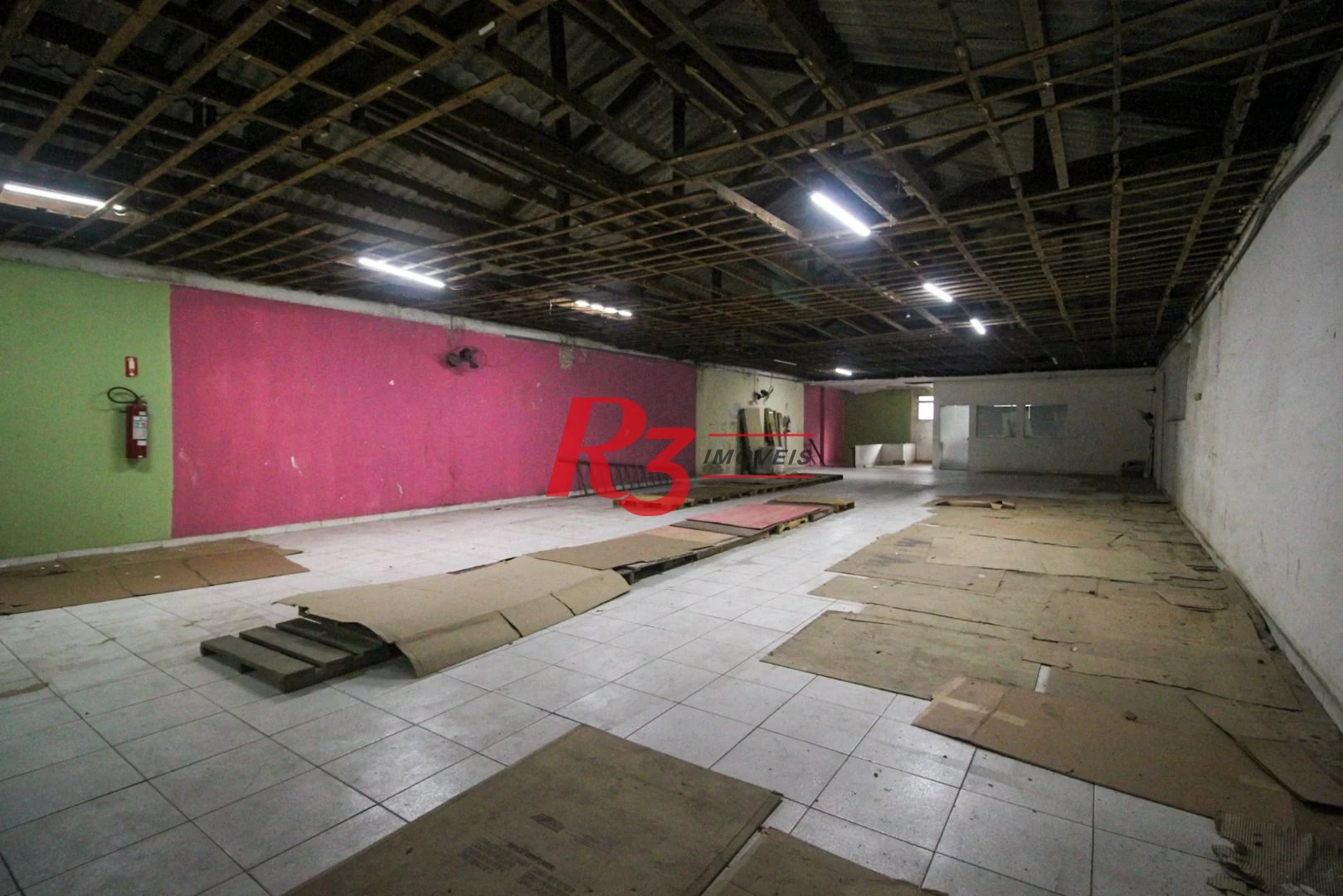Loja para alugar, 720 m² por R$ 16.000,00/mês - Centro - Santos/SP