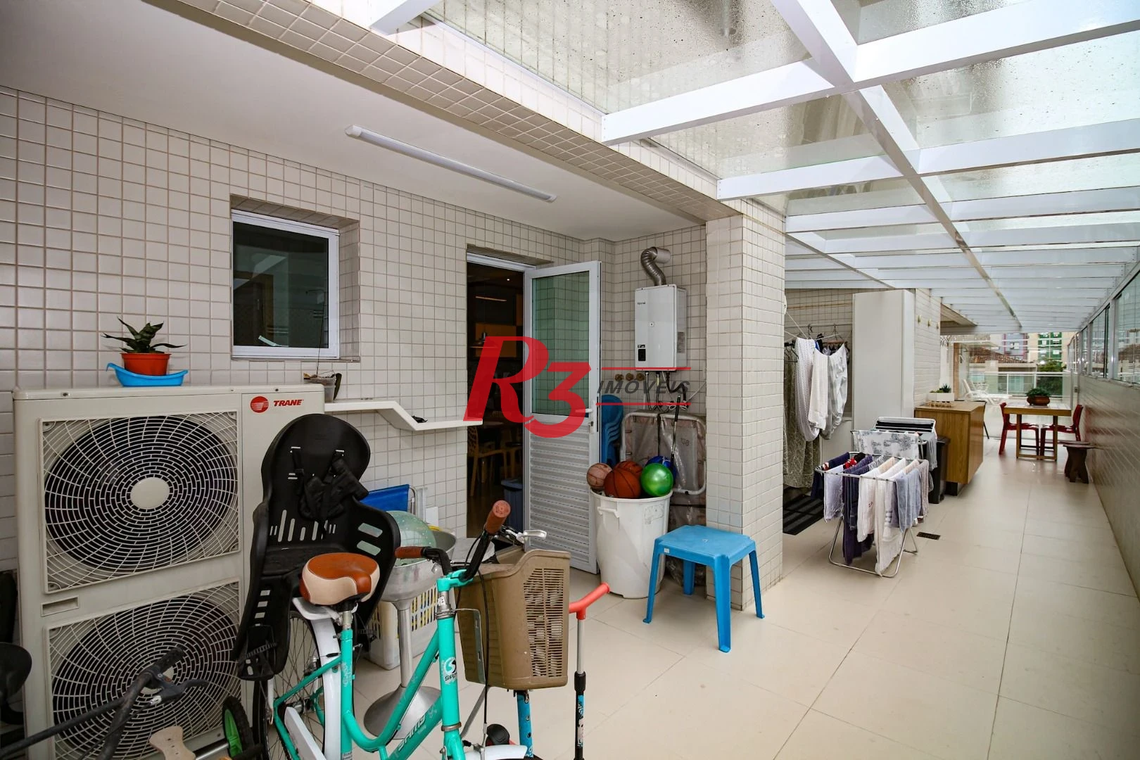 Vendo apartamento Garden com 3 suítes