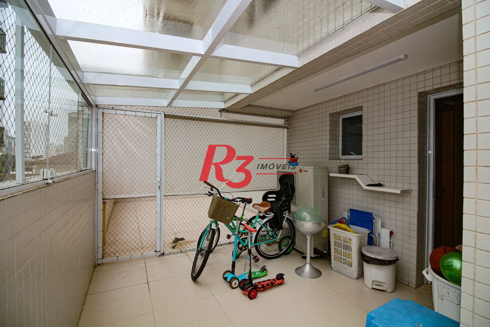 Vendo apartamento Garden com 3 suítes