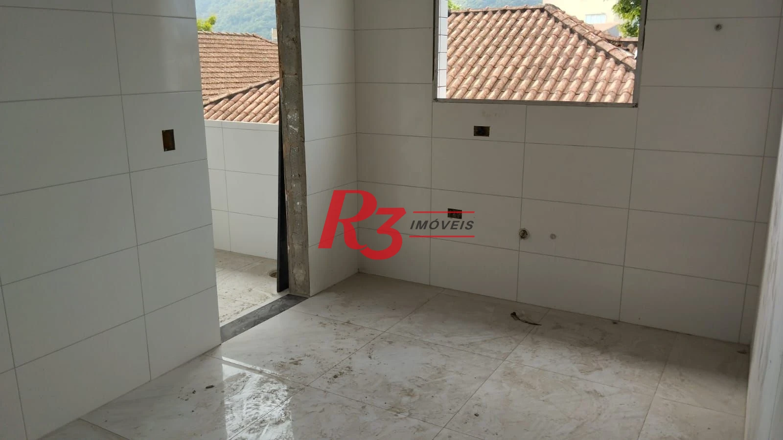 Casa com 2 dormitórios à venda, 74 m² por R$ 450.000,00 - Santa Maria - Santos/SP