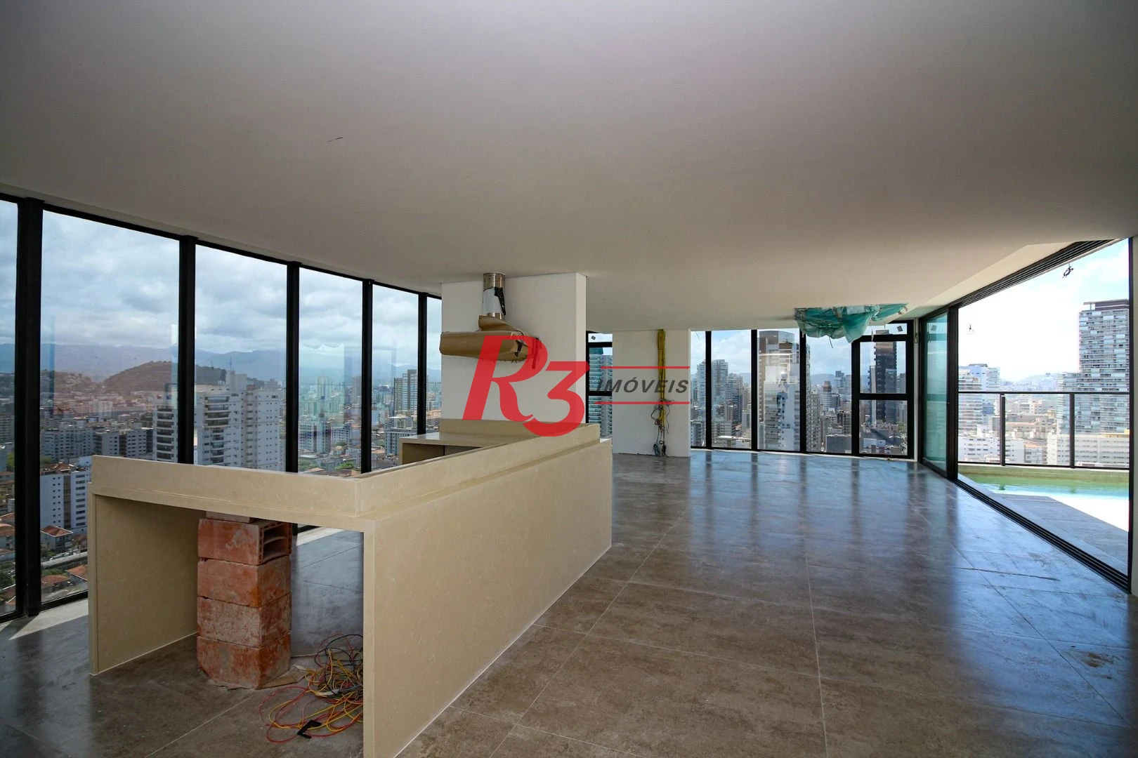 Cobertura com 4 suítes à venda, 320 m² por R$ 5.500.000 - José Menino - Santos/SP