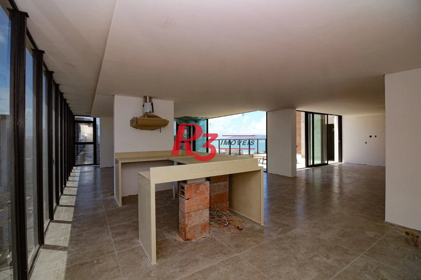 Cobertura com 4 suítes à venda, 320 m² por R$ 5.500.000 - José Menino - Santos/SP