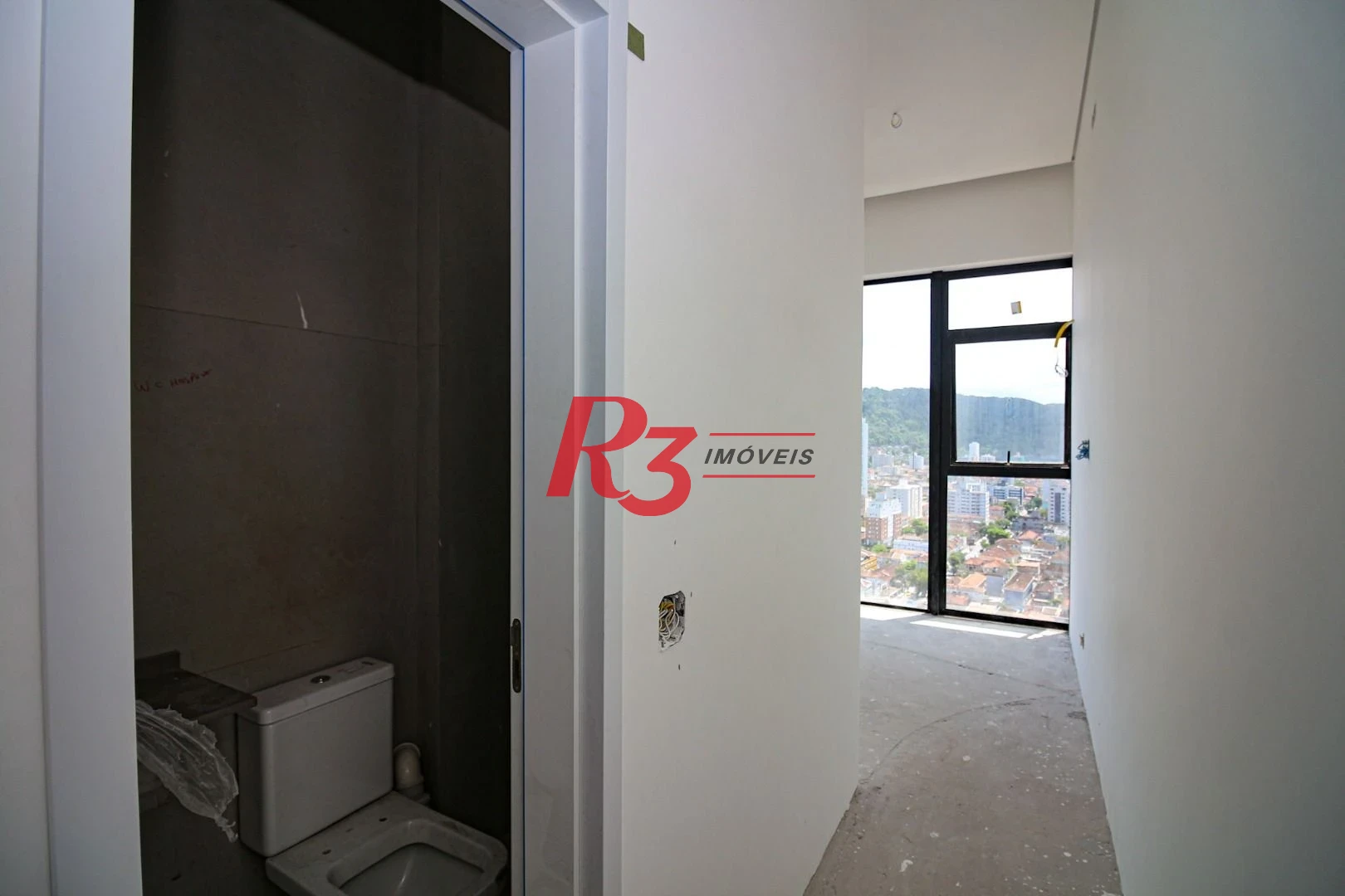 Cobertura com 4 suítes à venda, 320 m² por R$ 5.500.000 - José Menino - Santos/SP