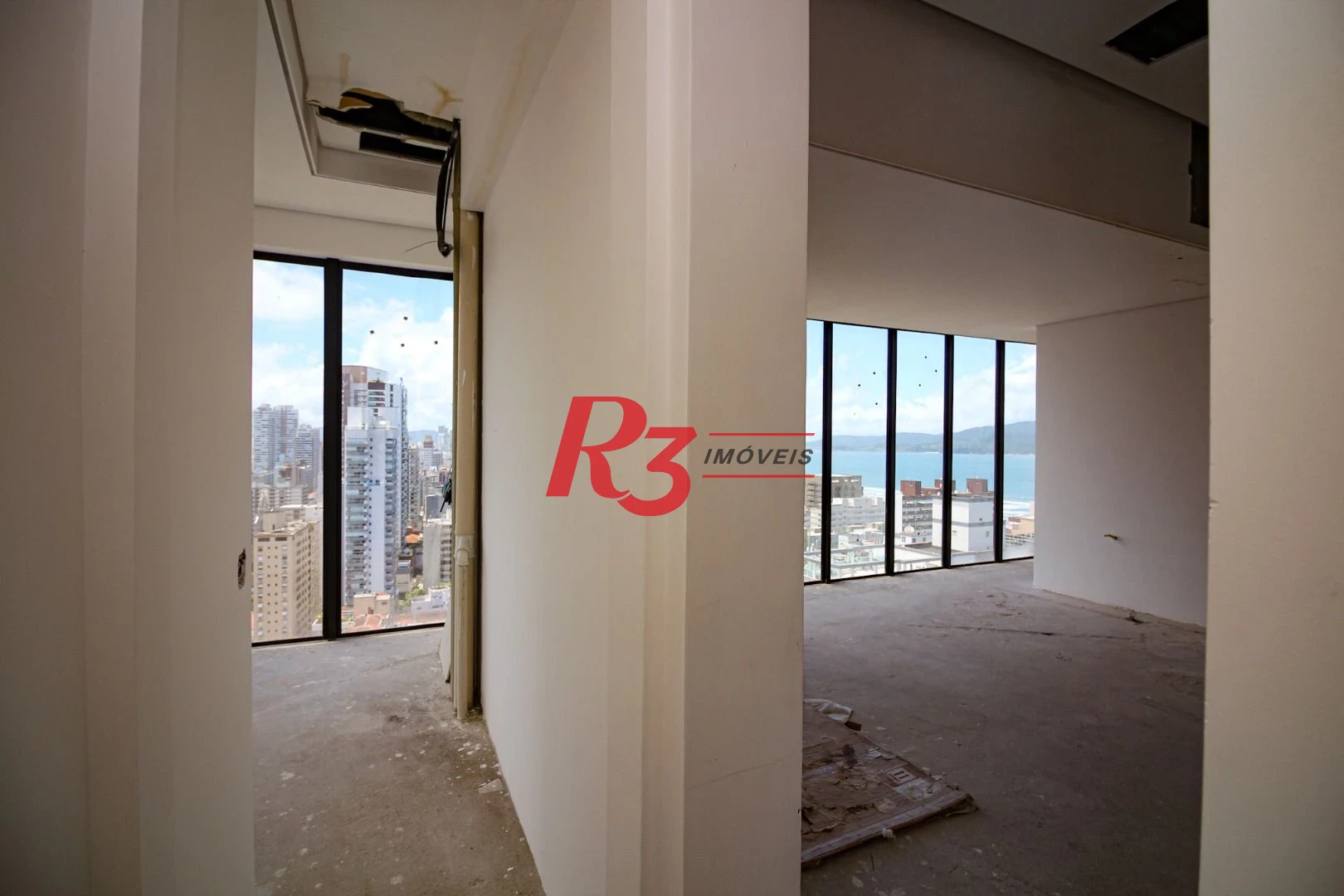 Cobertura com 4 suítes à venda, 320 m² por R$ 5.500.000 - José Menino - Santos/SP
