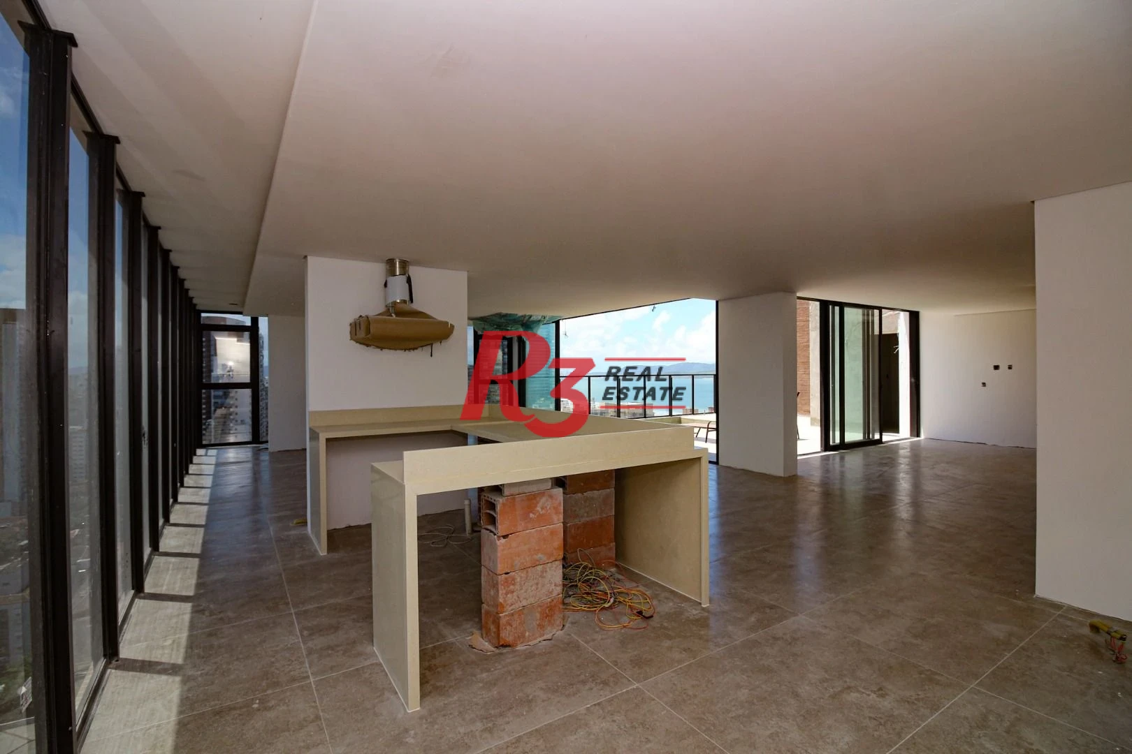 Cobertura com 4 suítes à venda, 320 m² por R$ 5.500.000 - José Menino - Santos/SP